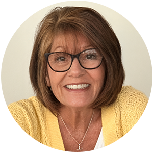headshot of sandy bogese