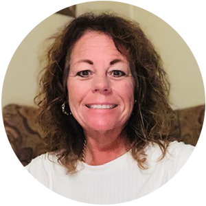 headshot of nikki larrison