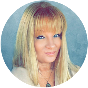 headshot of christina abades