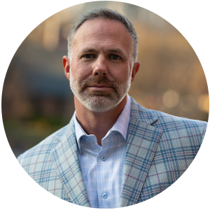 headshot of taylor croy